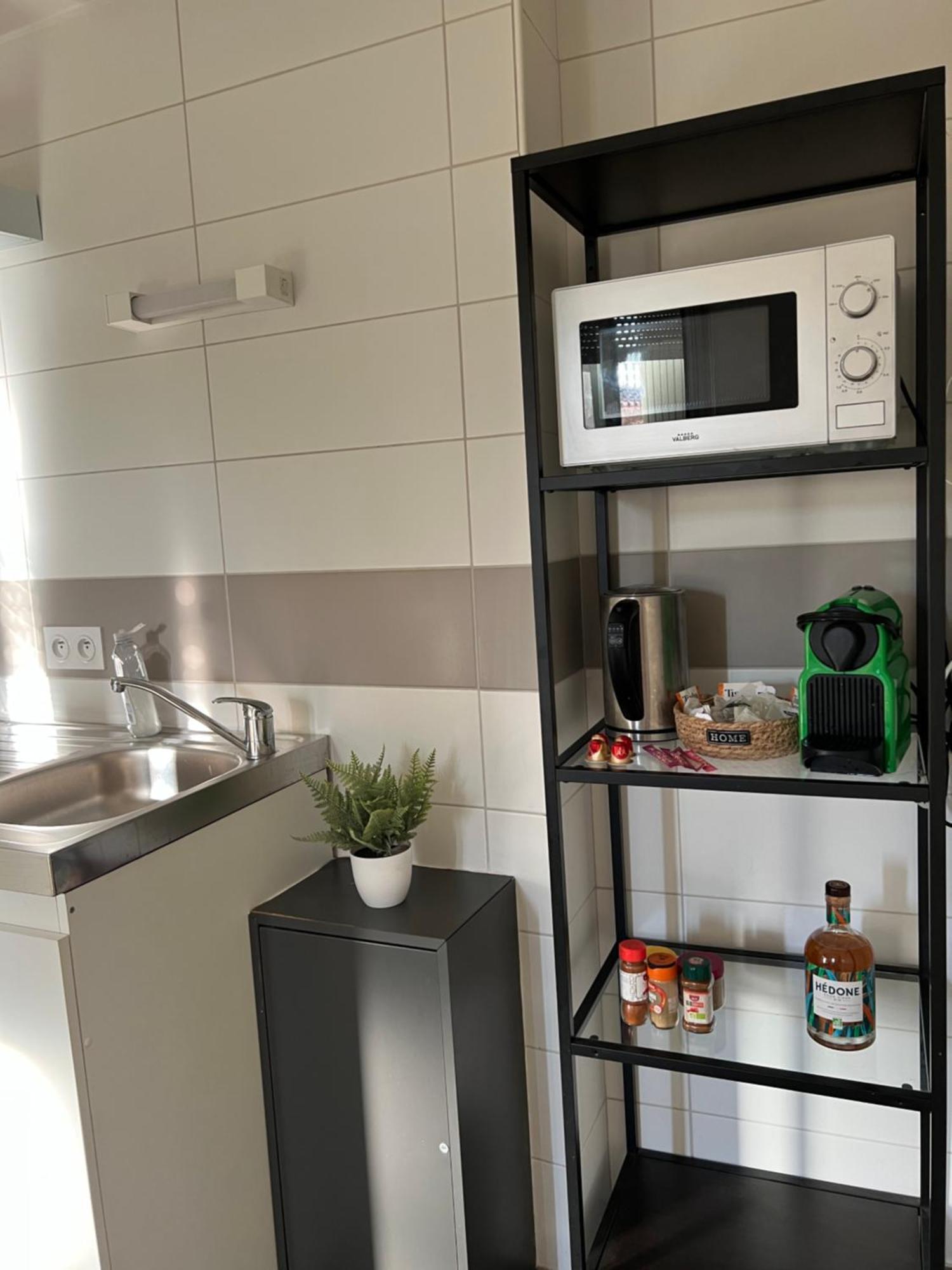 Cosy Studio Hyper Centre Avec Kitchenette & Climatisation Carpentras Εξωτερικό φωτογραφία
